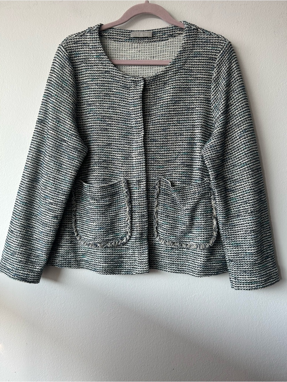 Le Tricot Perugia Textured Knit Tweed Jacket with front snaps